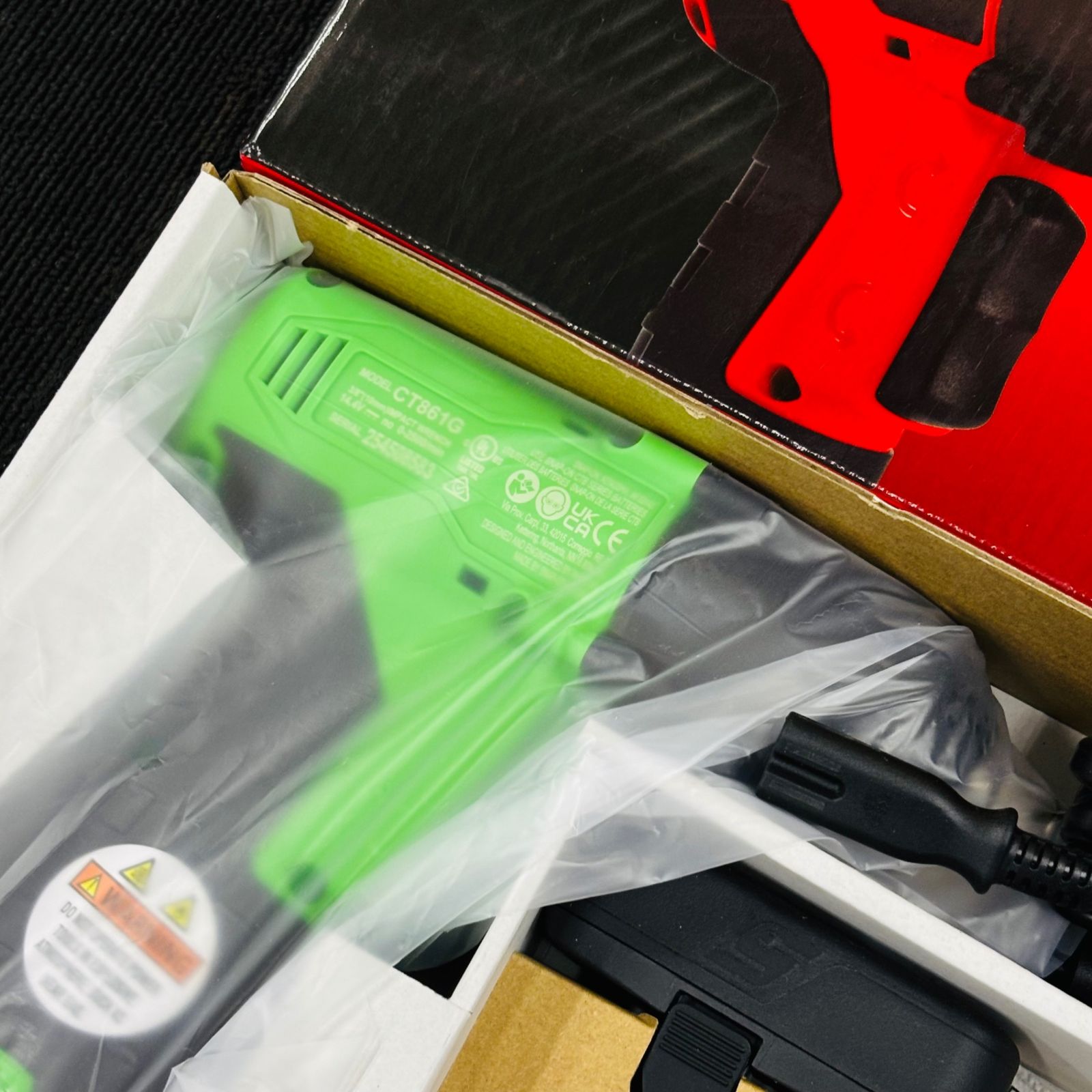 Snap-on スナップオン 14.4 V 3 8 sq 9.5 mm コードレスインパクトレンチ グリーン