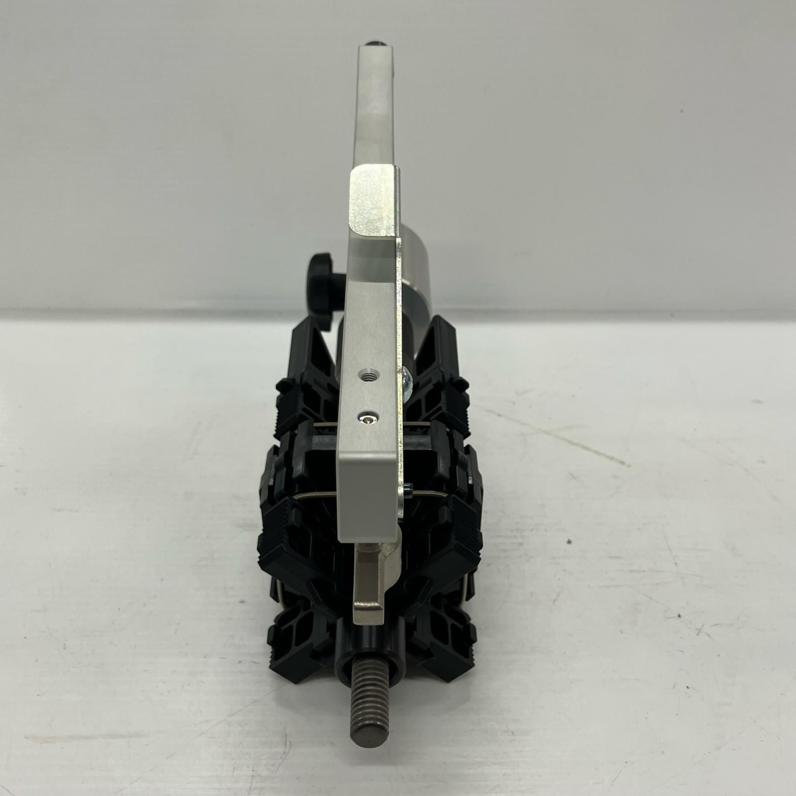 ソケットスクレーパ