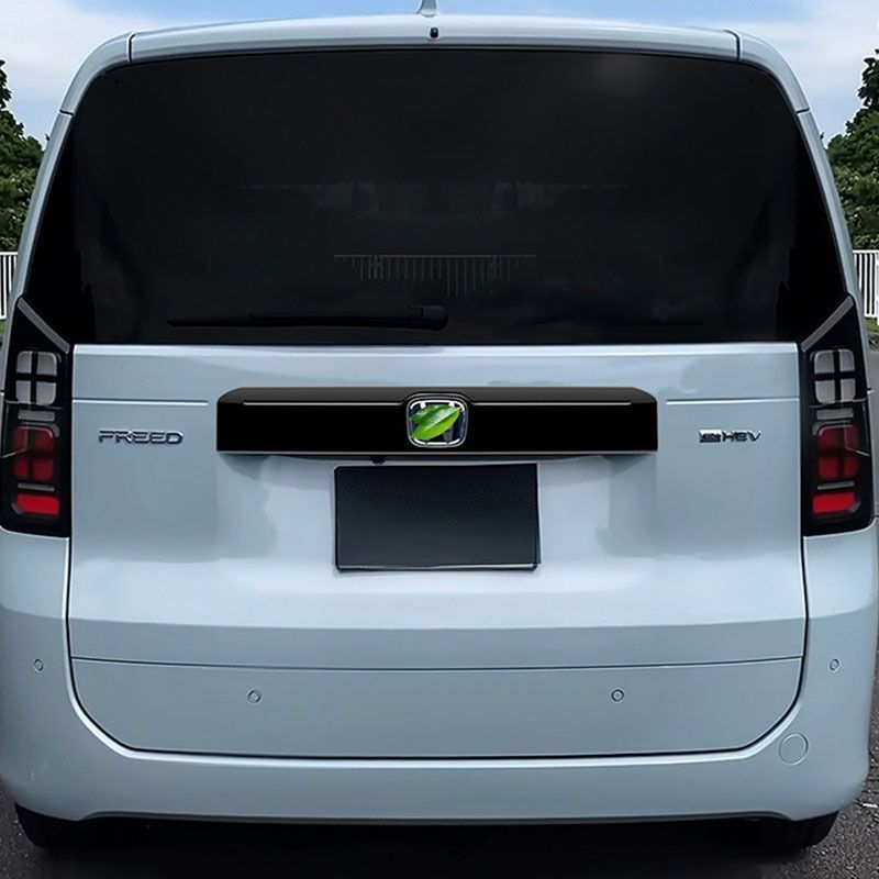 送料無料 24年 ホンダ フリード クロスター リアバンパー ガーニッシュ