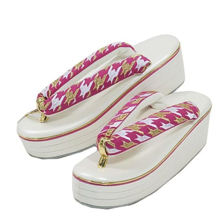 振袖草履 刺繡鼻緒 着物用草履 ハイヒール 厚底ヒール 草履 レディース 黒 白 卒業式 振袖 成人式 アウトレット