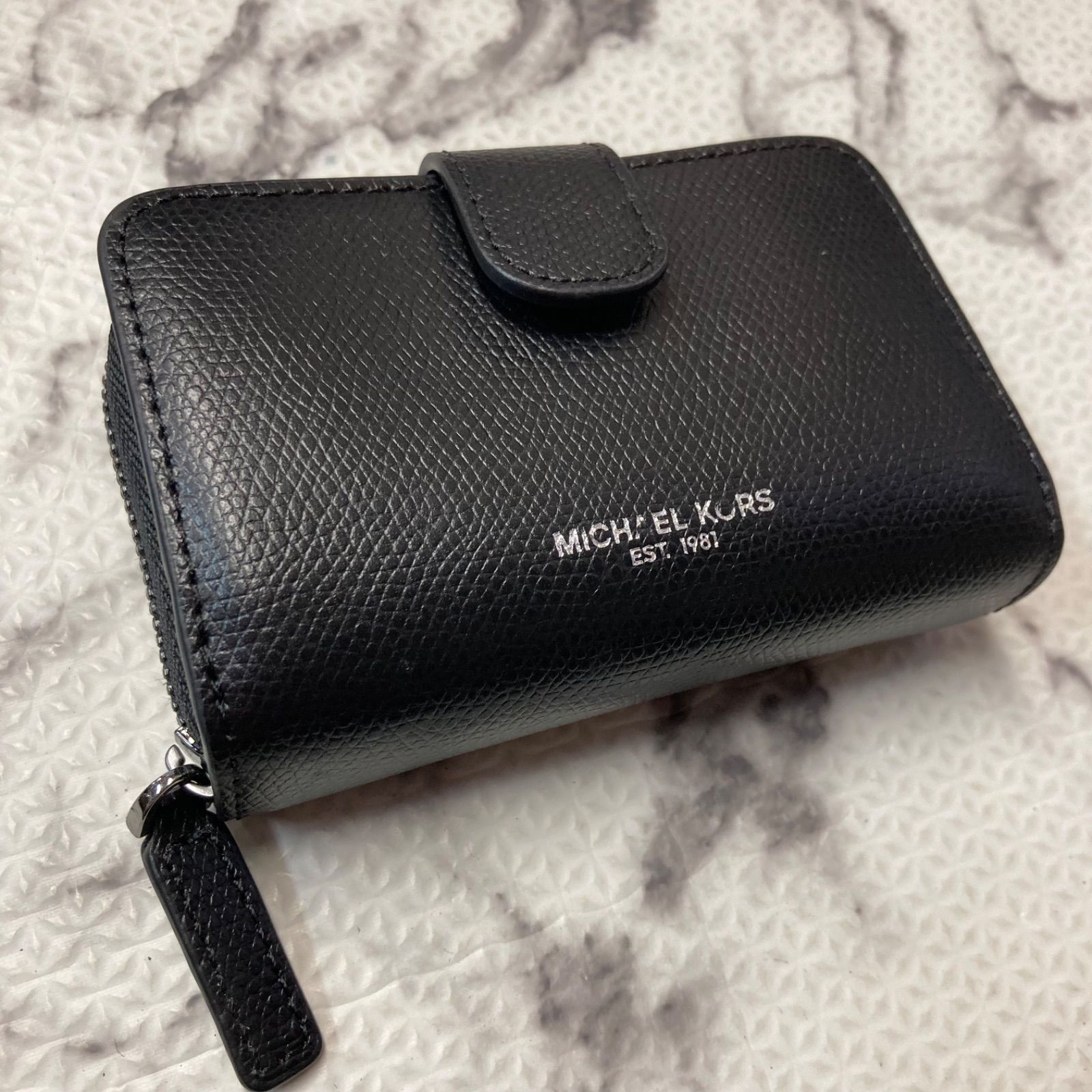 新品　マイケルコース キーケース ブラック 6連 小銭 新品 マイケルコース キーケース ブラック 6連 小銭