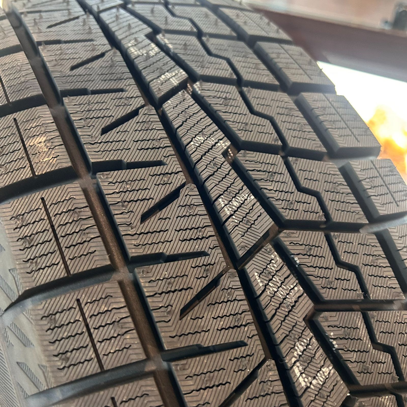 ヨコハマタイヤ アイスガード7 スタッドレスタイヤ IG 70 205 60 R 15 4本セット 全国一律