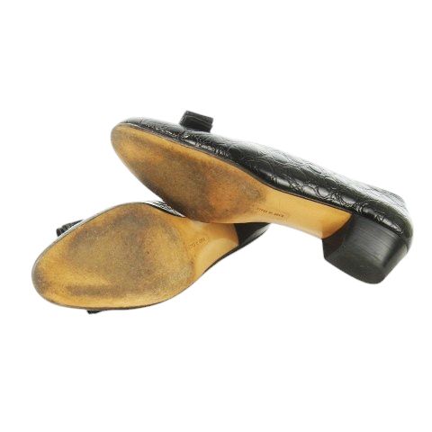 サルヴァトーレフェラガモ Salvatore Ferragamo VARA パンプス アーモンドトゥ ミドルヒール レザー 革 クロコ型押し ヴァラリボン ロゴ 大きいサイズ 8 25.0 cm 黒 ブラック CK 17 GY 18