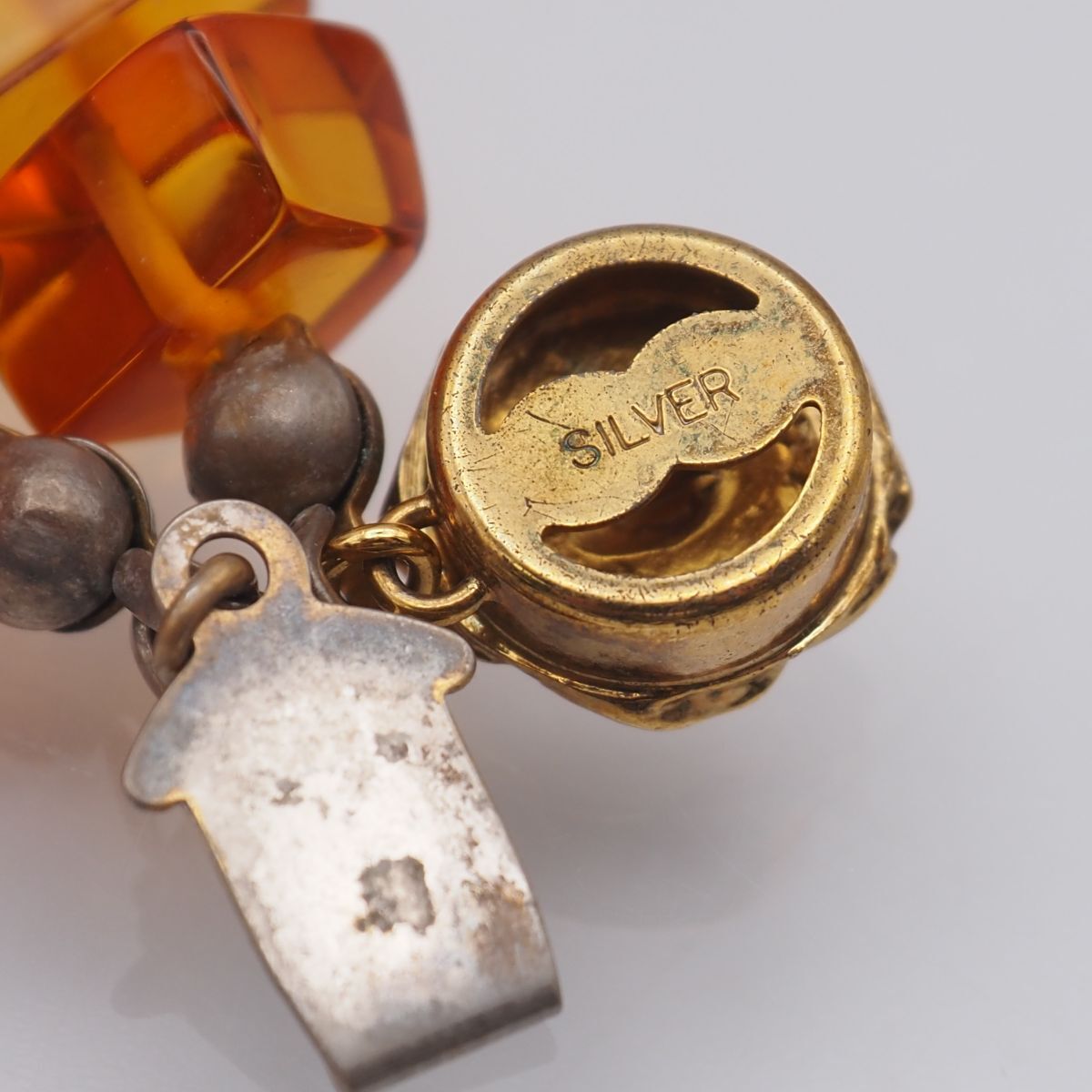 琥珀　① J891 琥珀 コハク アンバー SILVER刻印 ネックレス ゴールド デザイン