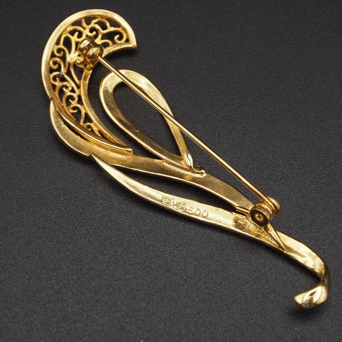 k18 silver 刻印あり ブローチ 詳細不明 J617 ヴィンテージ SILVER刻印 ブローチ 透かし彫り ゴールド デザイン