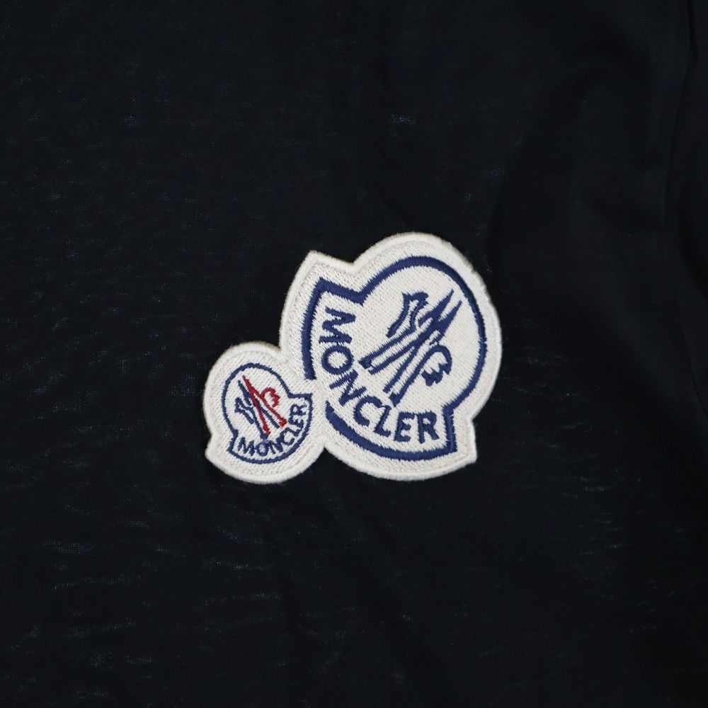 MONCLER (モンクレール) 19AW MAGLIA T-SHIRT フロントロゴ刺繍パッチ クルーネック 半袖Tシャツ カットソー ブラック E20918032500 8390Y
