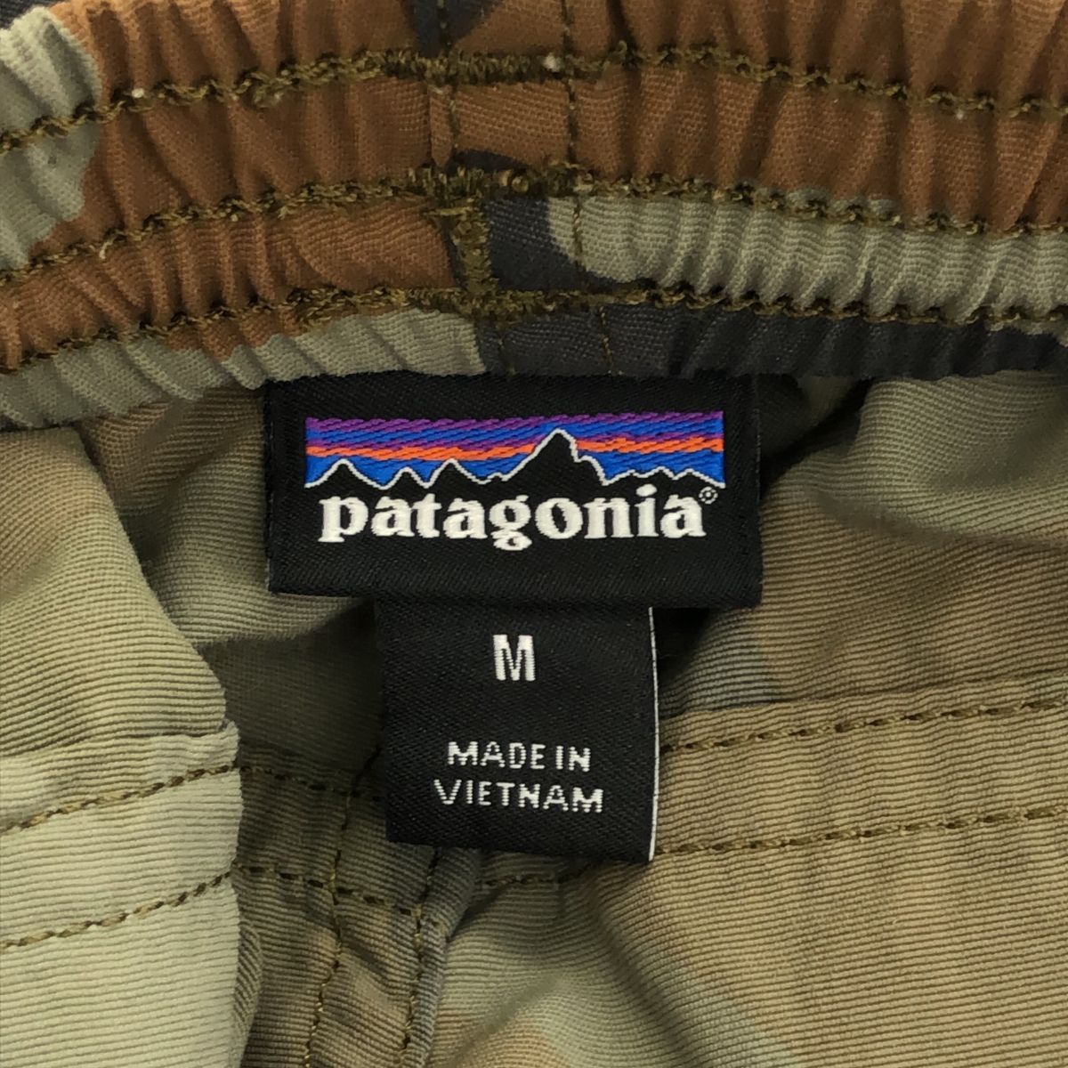 patagonia パタゴニア バギーズパンツ メンズ サイズM 迷彩 品 tsu