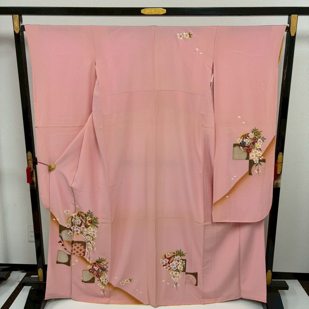 振袖 縮緬 裄65 可愛い花柄 正絹 着物 MK-1791 - メルカリ