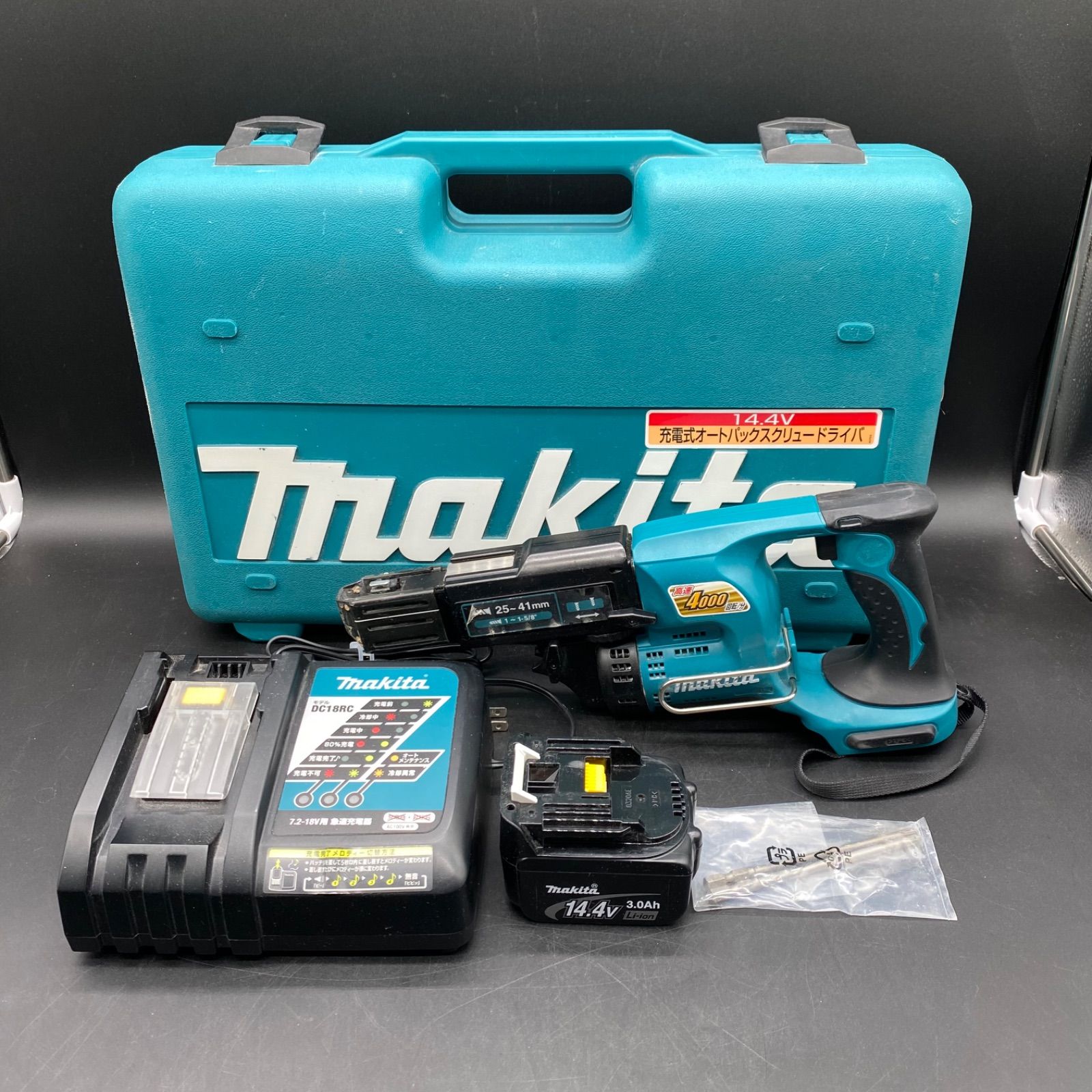 A 054 makita マキタ 充電式オートパック スクリュードライバ 14 4 V 充電器 バッテリー 付き