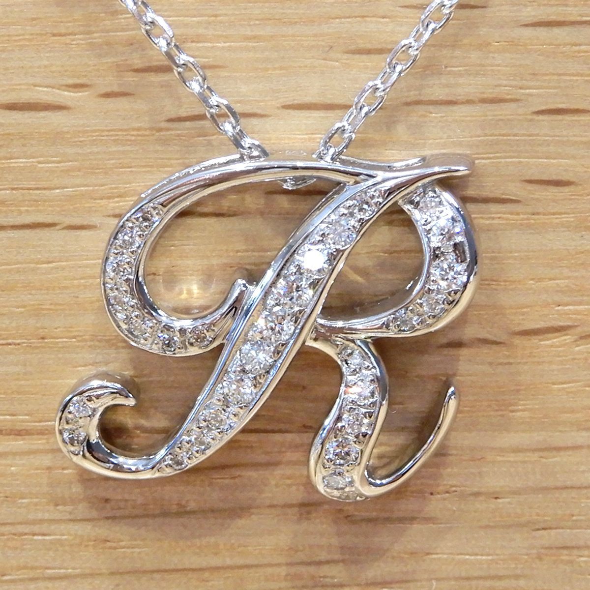 ゆきざき ノンブル アルファ イニシャル ペンダント R ネックレス Y ALPHA 12 9 M 14480