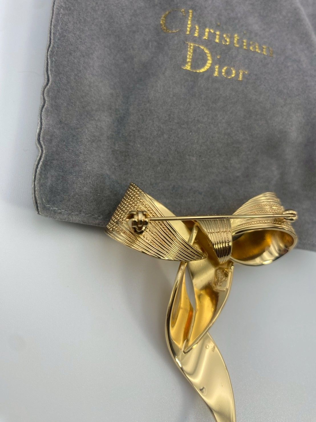 Christian Dior クリスチャンディオール リボン デザイン ピンブローチ