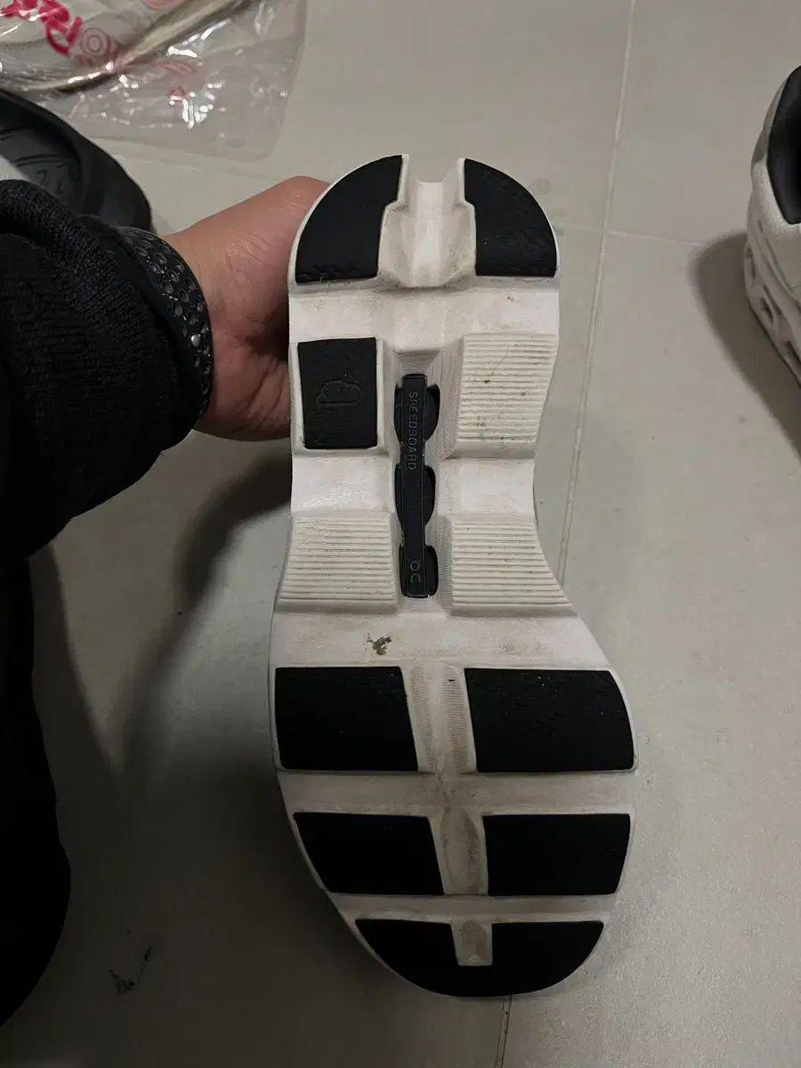 クラウド MONSTER