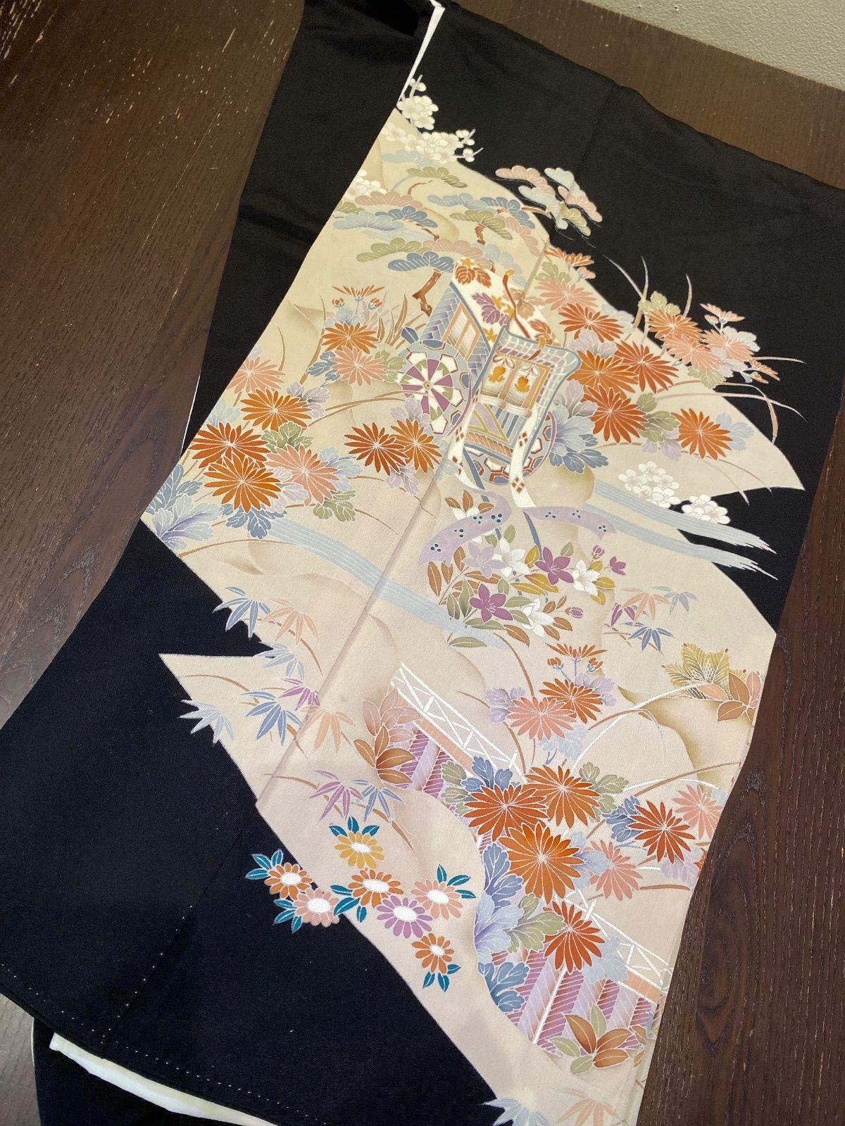 まとめ売り】正絹留袖10枚 リメイク素材 ハンドメイド向け - メルカリ
