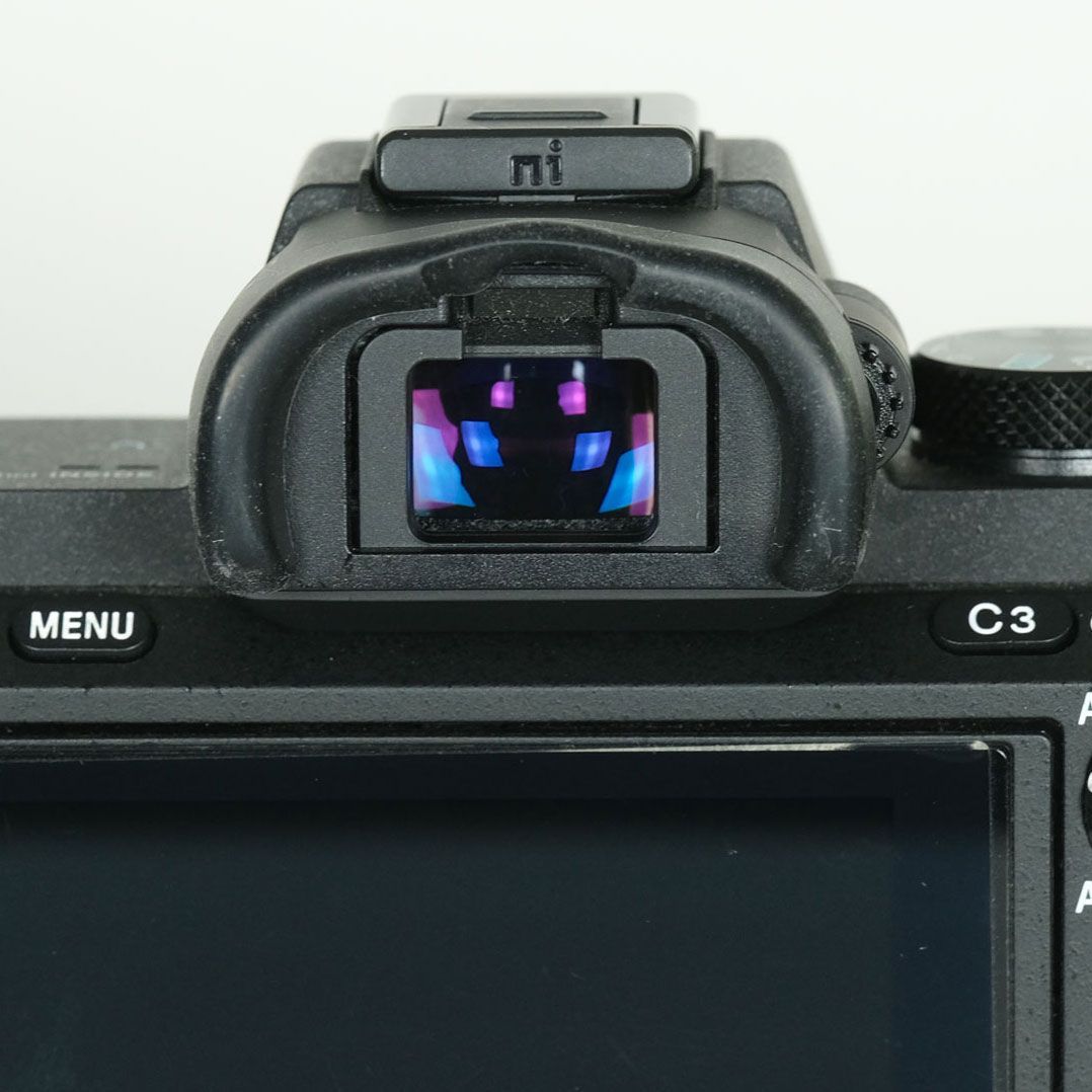 美品 | シャッター数2,010回｜バッテリー2個付] SONY α7 II（ILCE-7M2