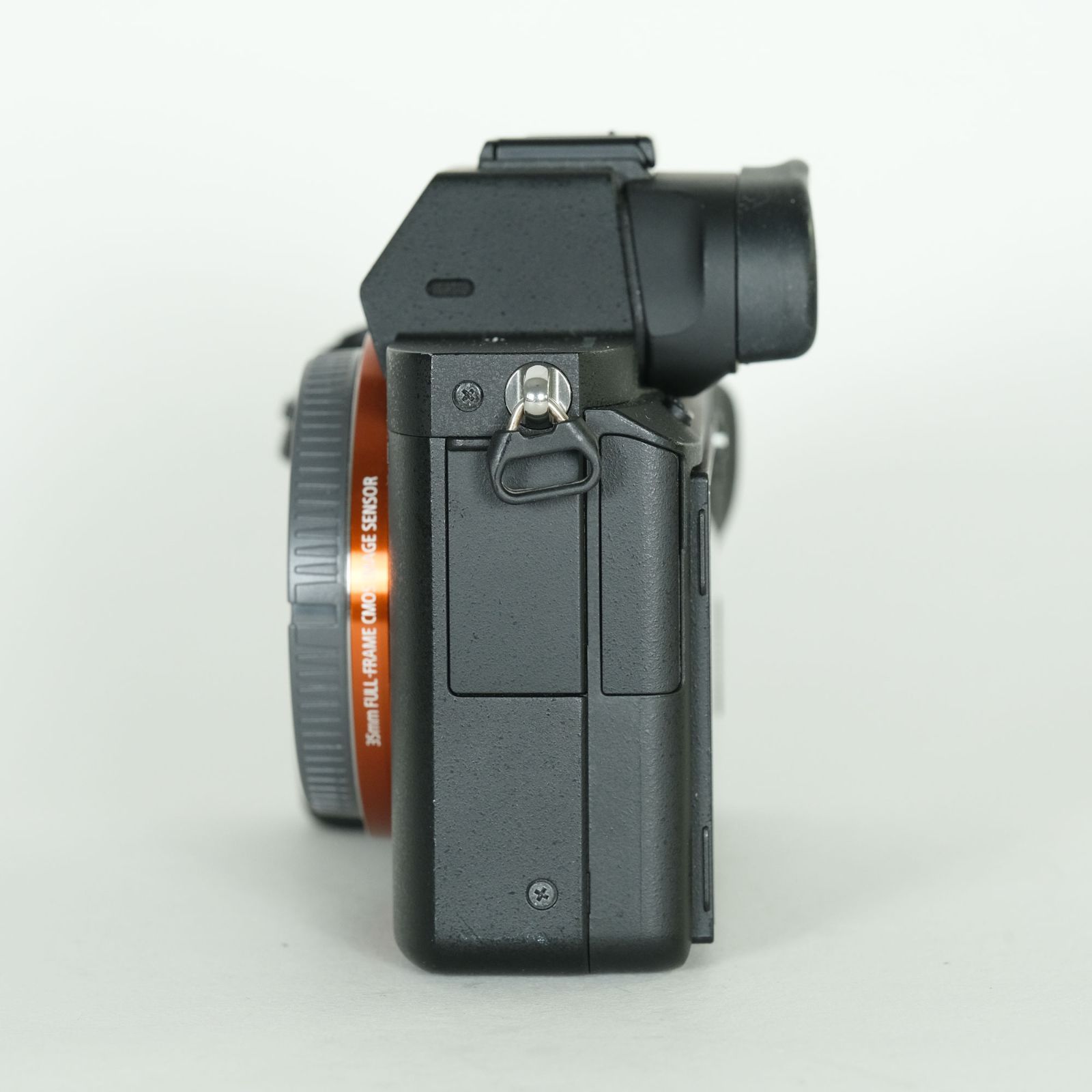 美品 | シャッター数2,010回｜バッテリー2個付] SONY α7 II（ILCE-7M2