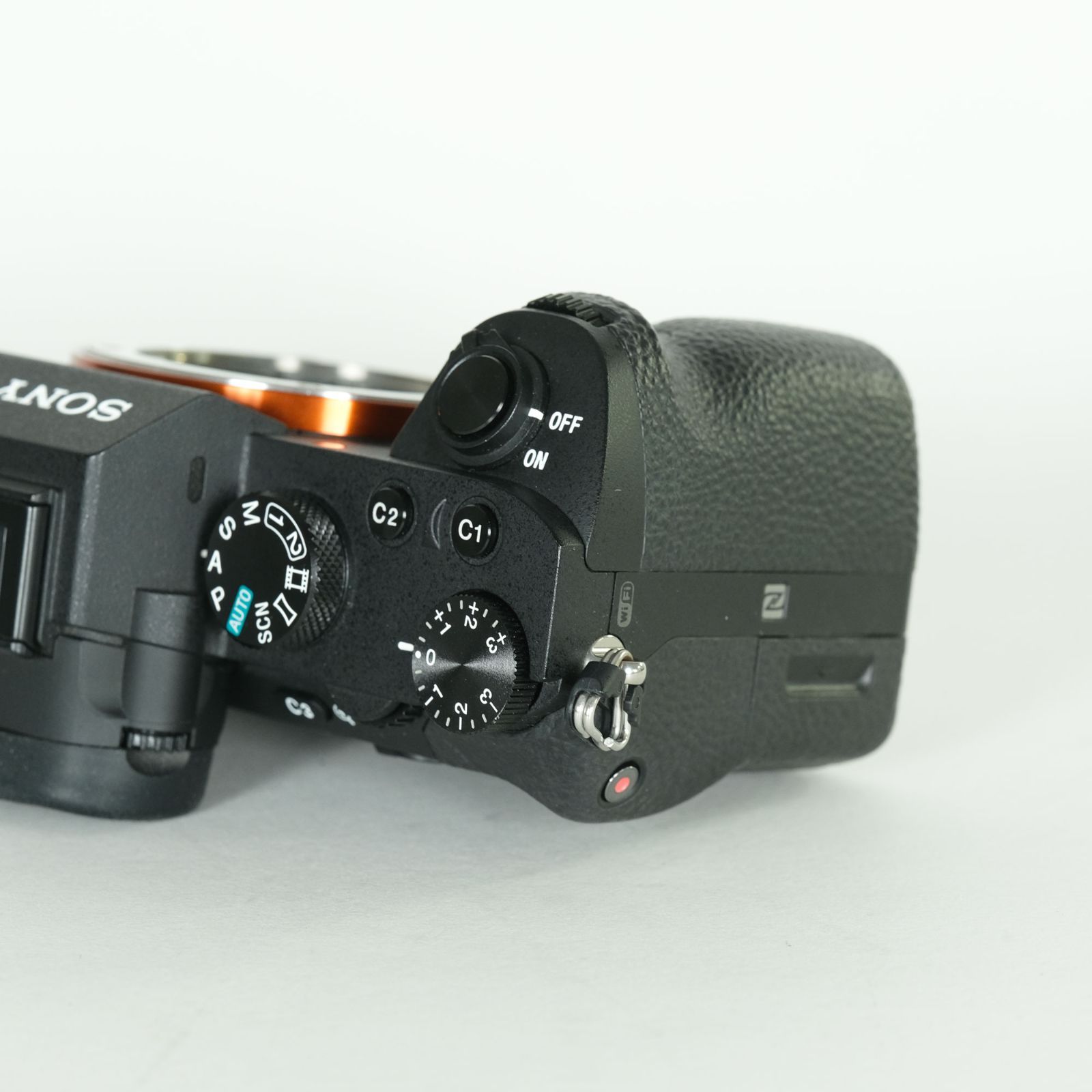 美品 | シャッター数2,010回｜バッテリー2個付] SONY α7 II（ILCE-7M2