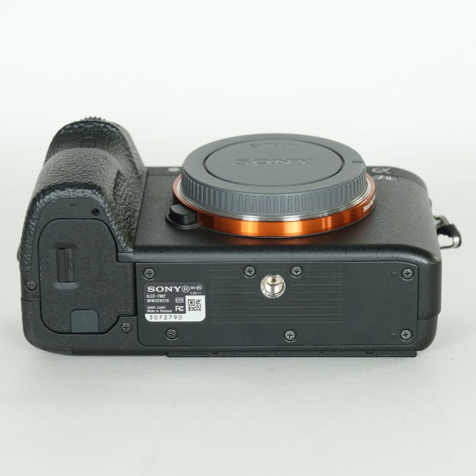 SONY α7II ILCE-7M2　ボディ【シャッター29,609回】 美品 | シャッター数2,010回｜バッテリー2個付] SONY α7 II（ILCE-7M2