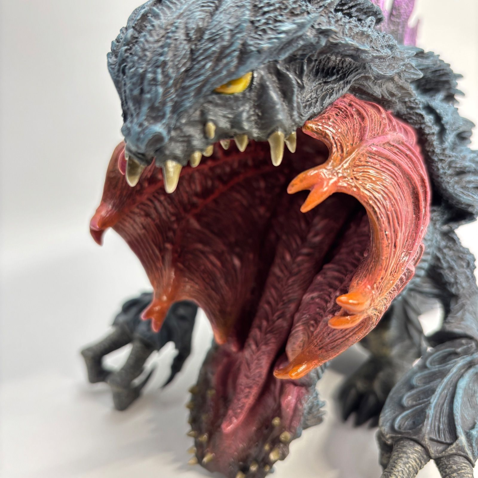 デフォリアル オルガ フィギュア 少年リック限定版 ゴジラ 2000