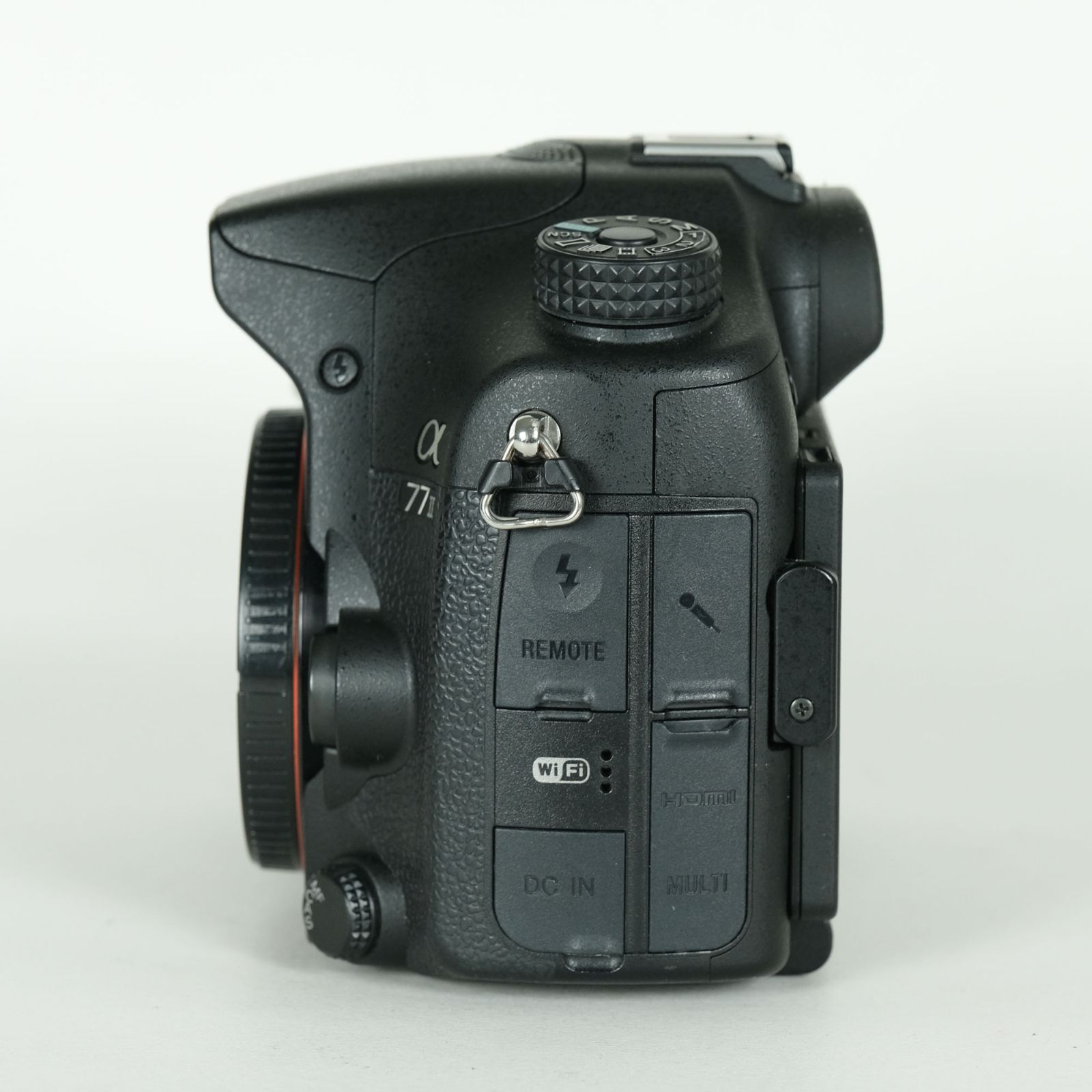 良品 | シャッター数7,100回] SONY α77IIボディ ILCA-77M2 | デジタル