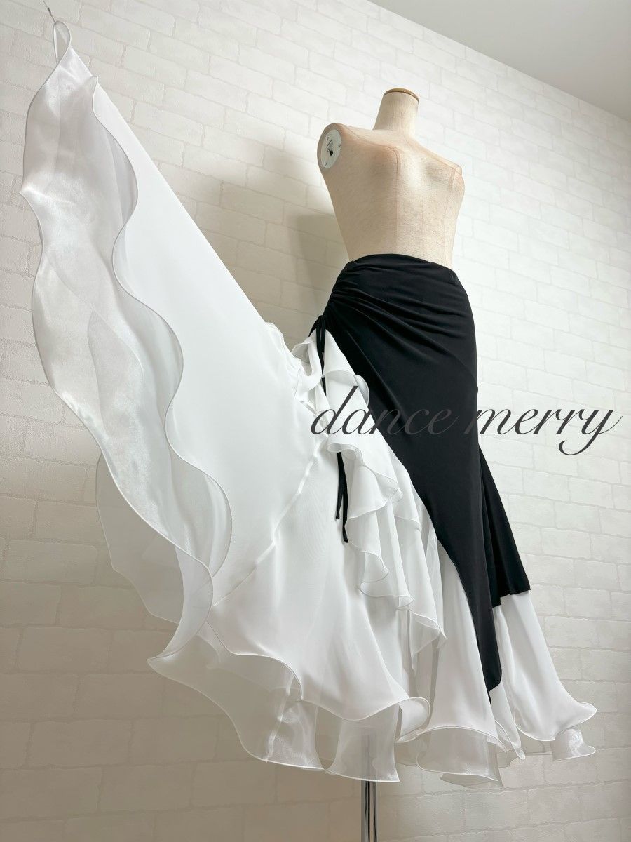 MERRY】新品 豪華 社交ダンス 白 黒 スカート パーティ タンゴ ワルツ