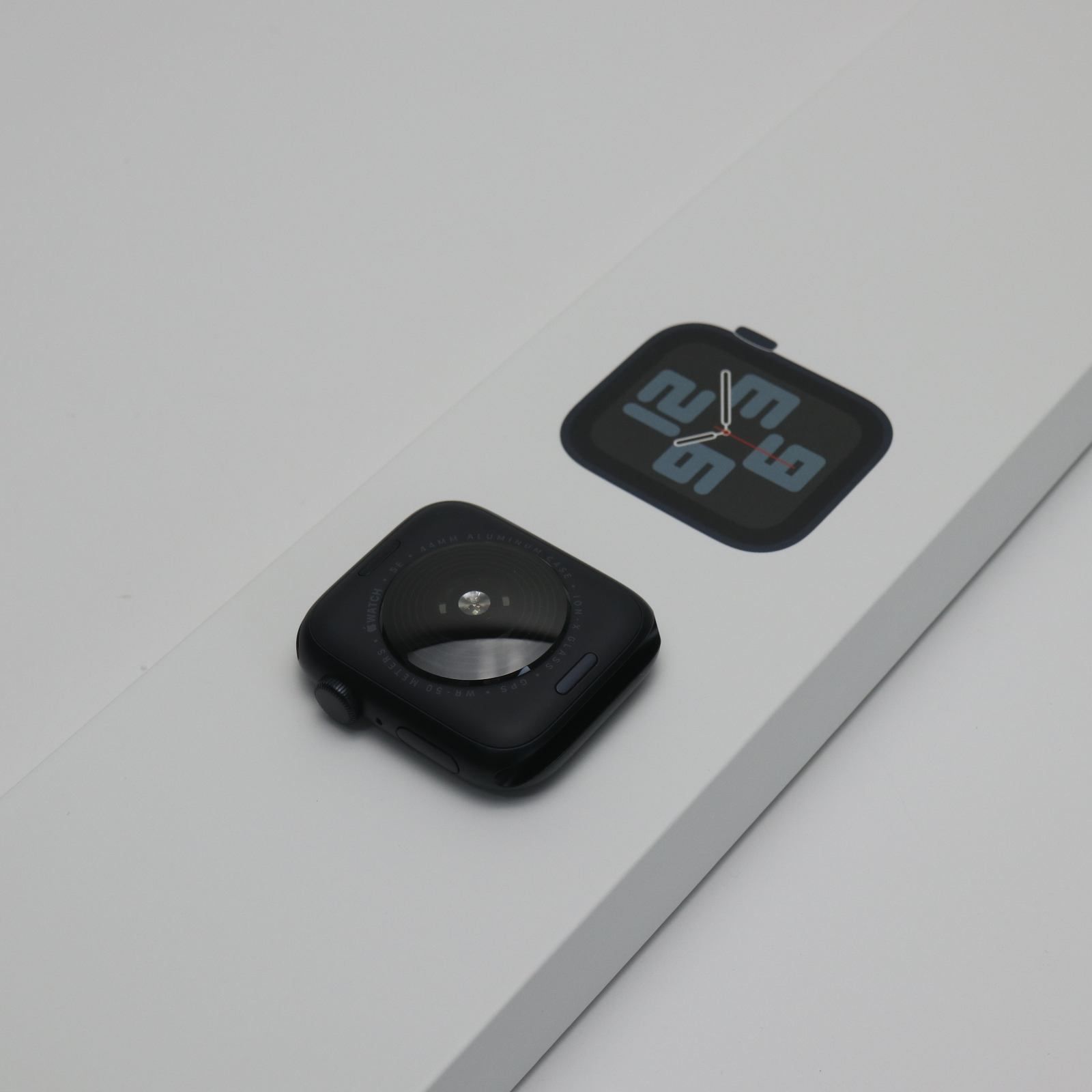 Apple Watch SE 第2世代 44 mm GPS ミッドナイト スマホ 土日祝発送 00000
