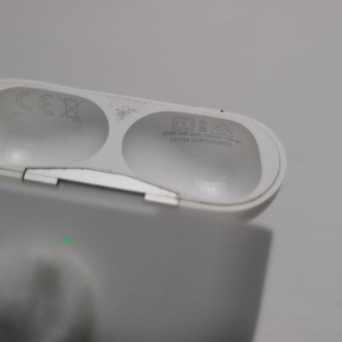 良品中古 AirPods Pro ホワイト 中古 土日祝発送OK 00000 - メルカリ