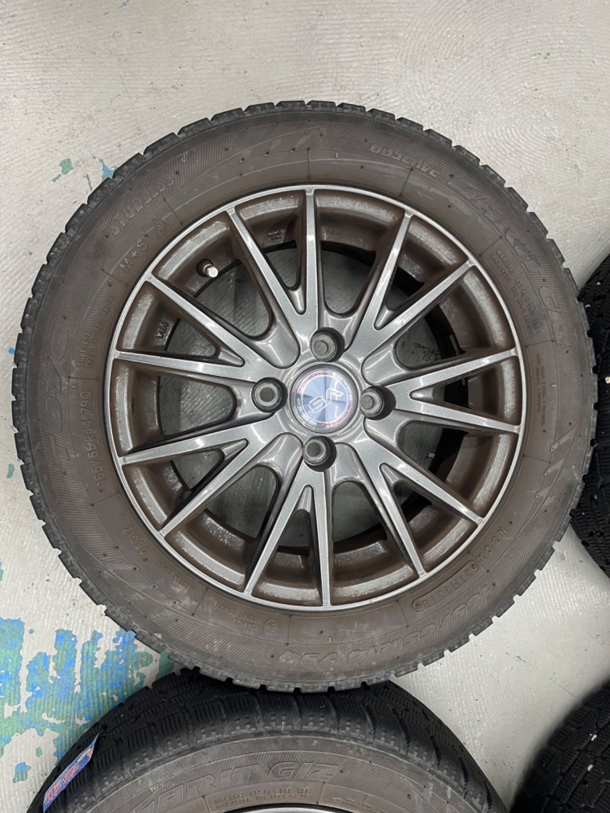 トヨタルーミースタッドレスタイヤホイル付165 65 R 14