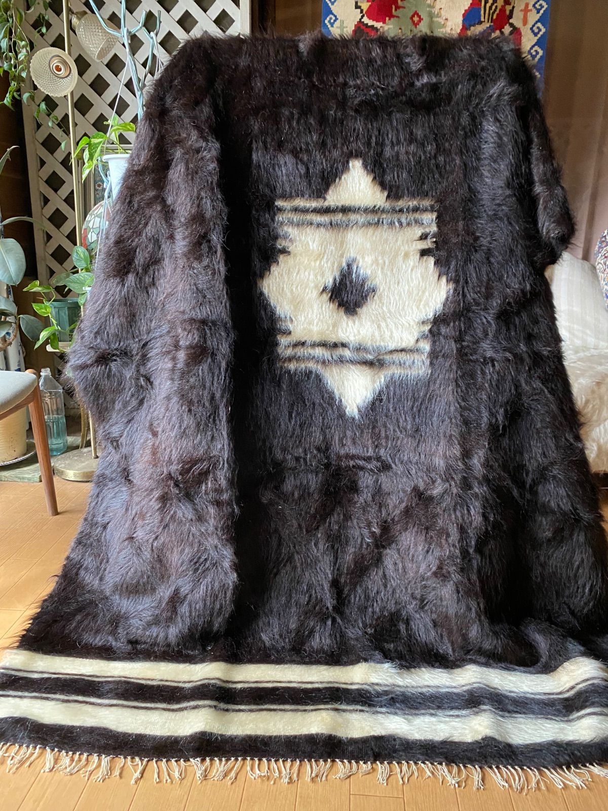 ヴィンテージ古い時代の高価な最高級黒山羊のモヘアのみで織られた