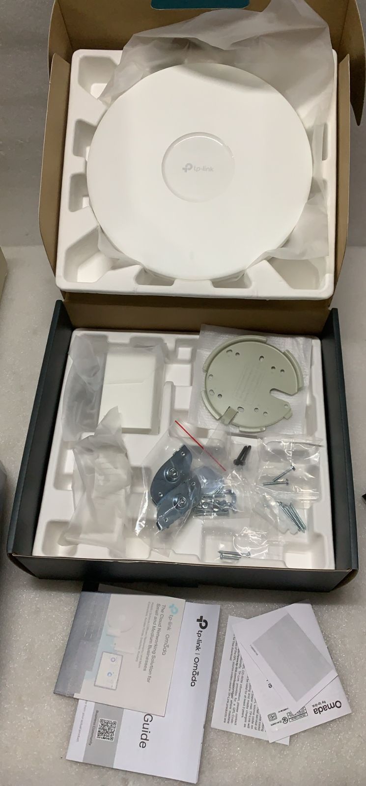 TP-Link EAP 670 AX 5400 シーリング Wi-Fi 6 アクセスポイント--524789