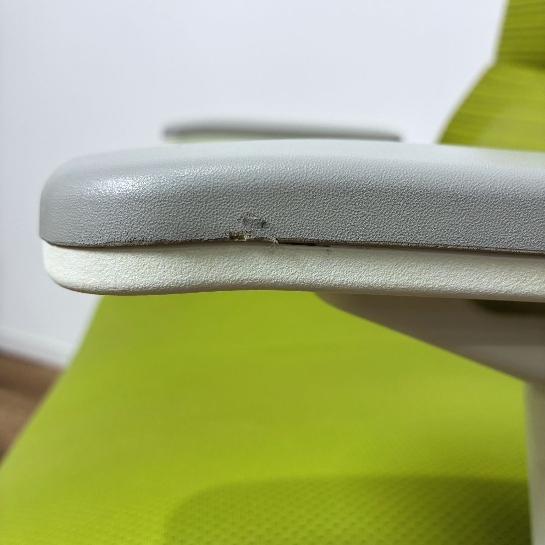 ホワイトフレーム