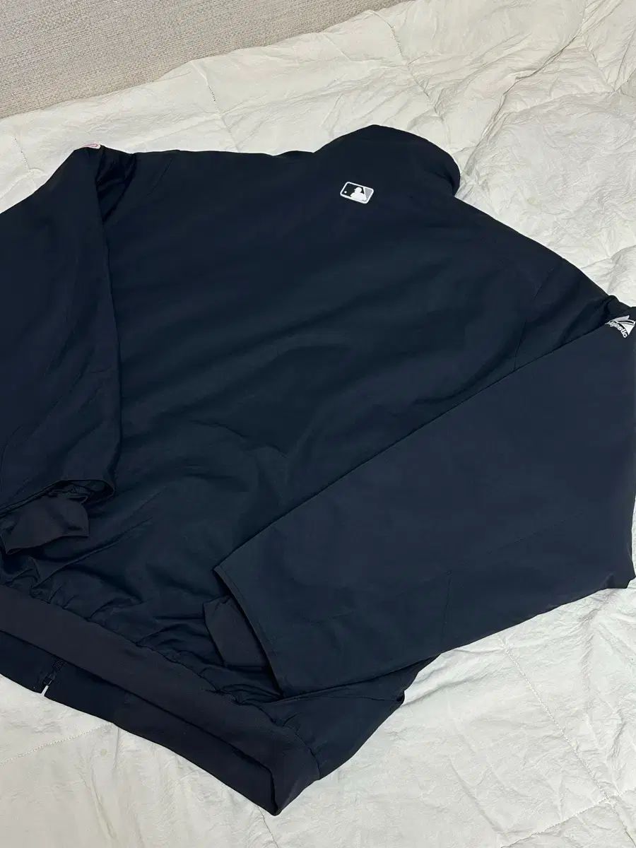 マジェスティック YORK Yankees スタジアム アウター large ベースボール 野球