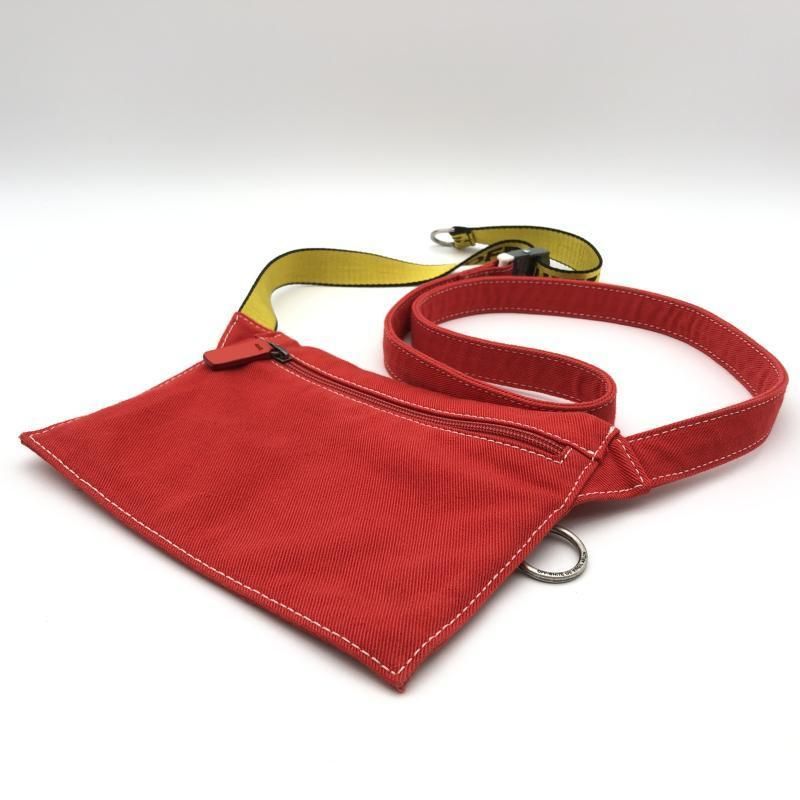 ショルダーバッグ