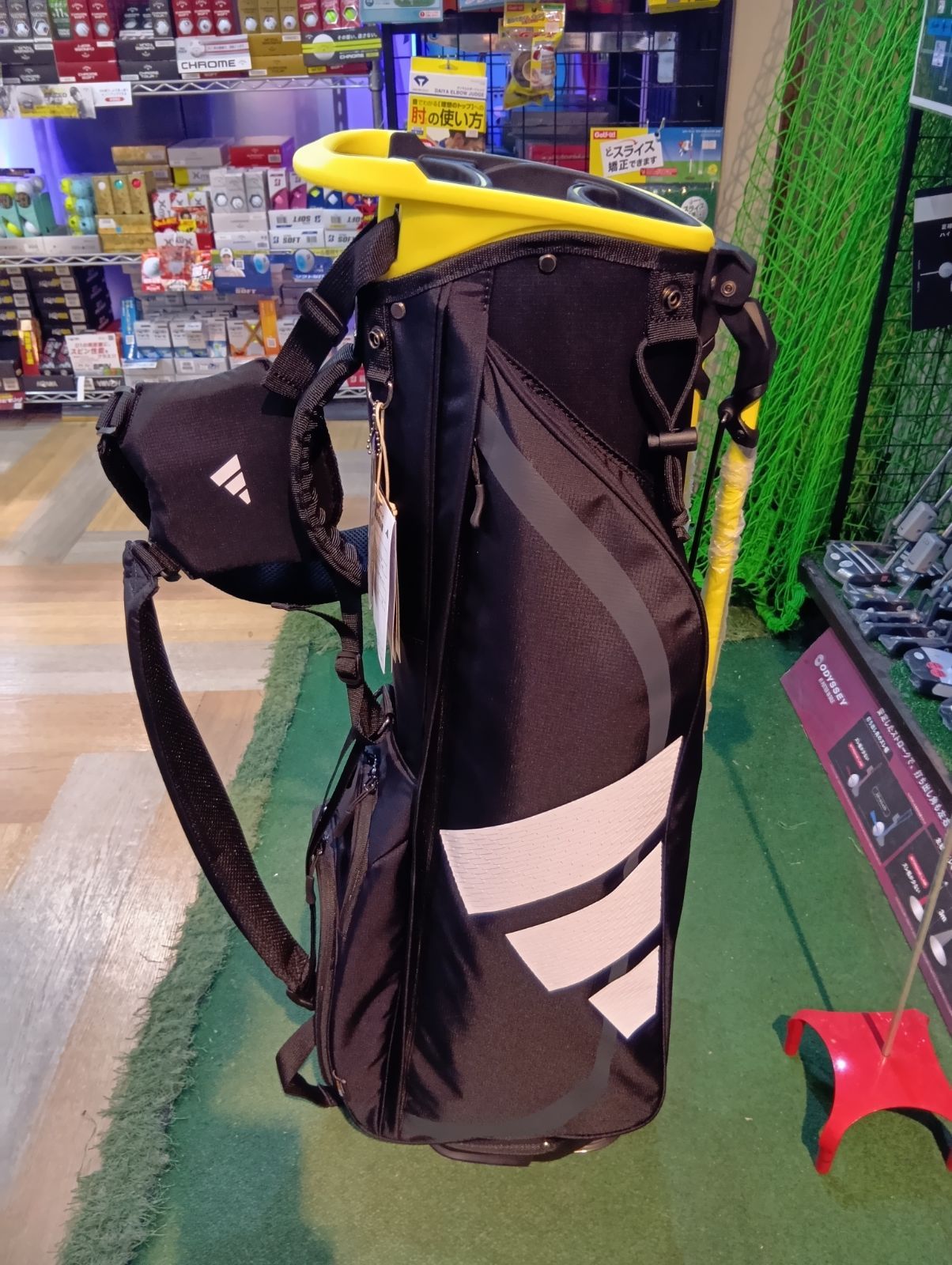 Cb【新品未使用品】アディダス アディゼロ 軽量 コンパクト スタンド Cb【新品未使用品】アディダス アディゼロ 軽量 コンパクト スタンド