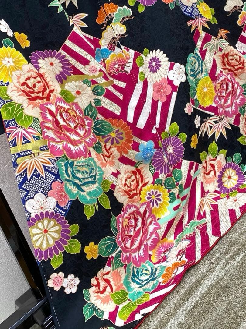 振袖 仮絵羽 舞台衣装 金駒 金彩 紋意匠 薔薇 正絹 未仕立て品 八掛