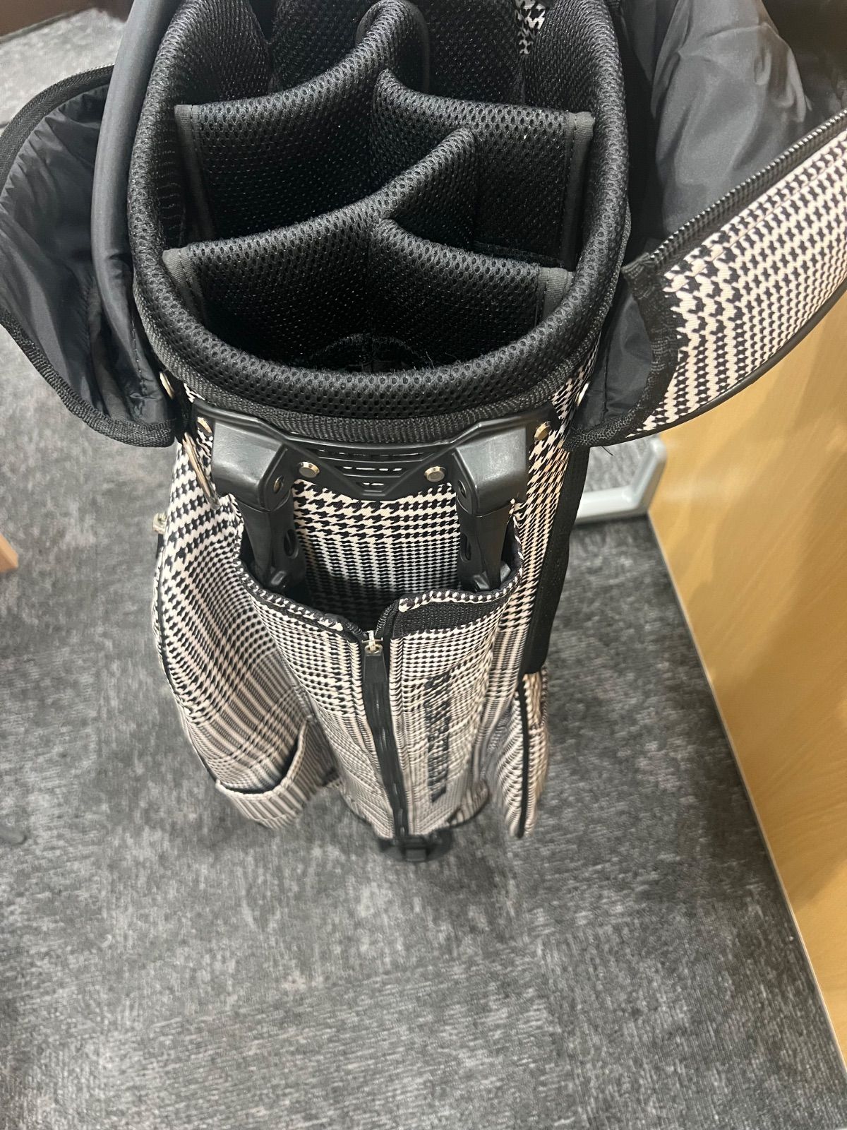 パーリーゲイツ【シンプソンズコラボ】キャディバッグ 限定版 - メルカリ