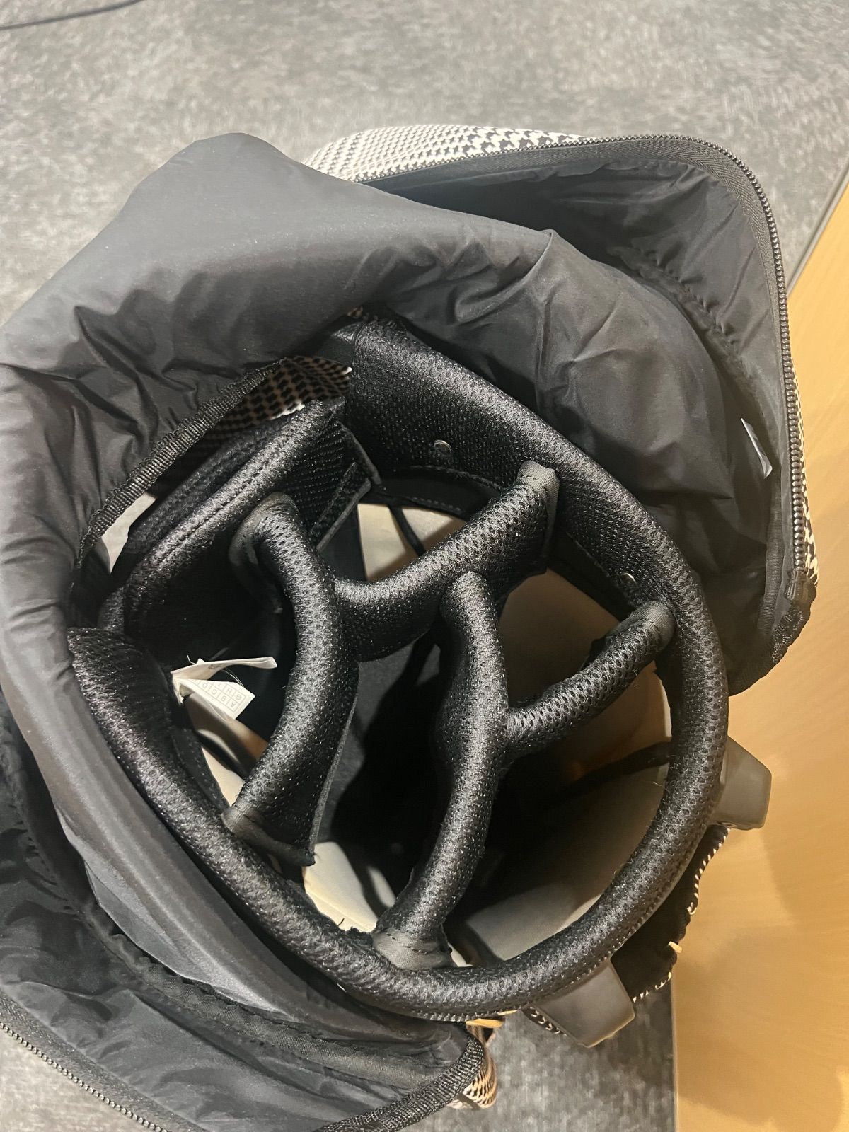 パーリーゲイツ【シンプソンズコラボ】キャディバッグ 限定版 - メルカリ