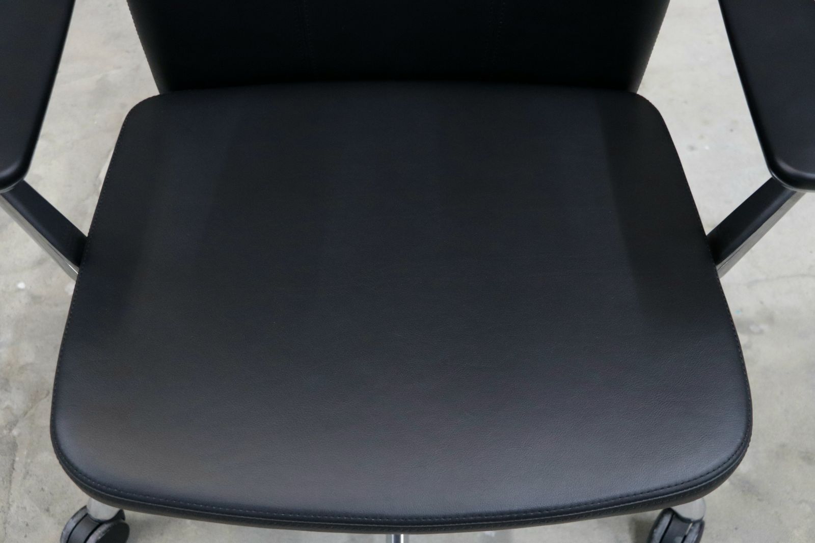 クラフティー デスクチェア