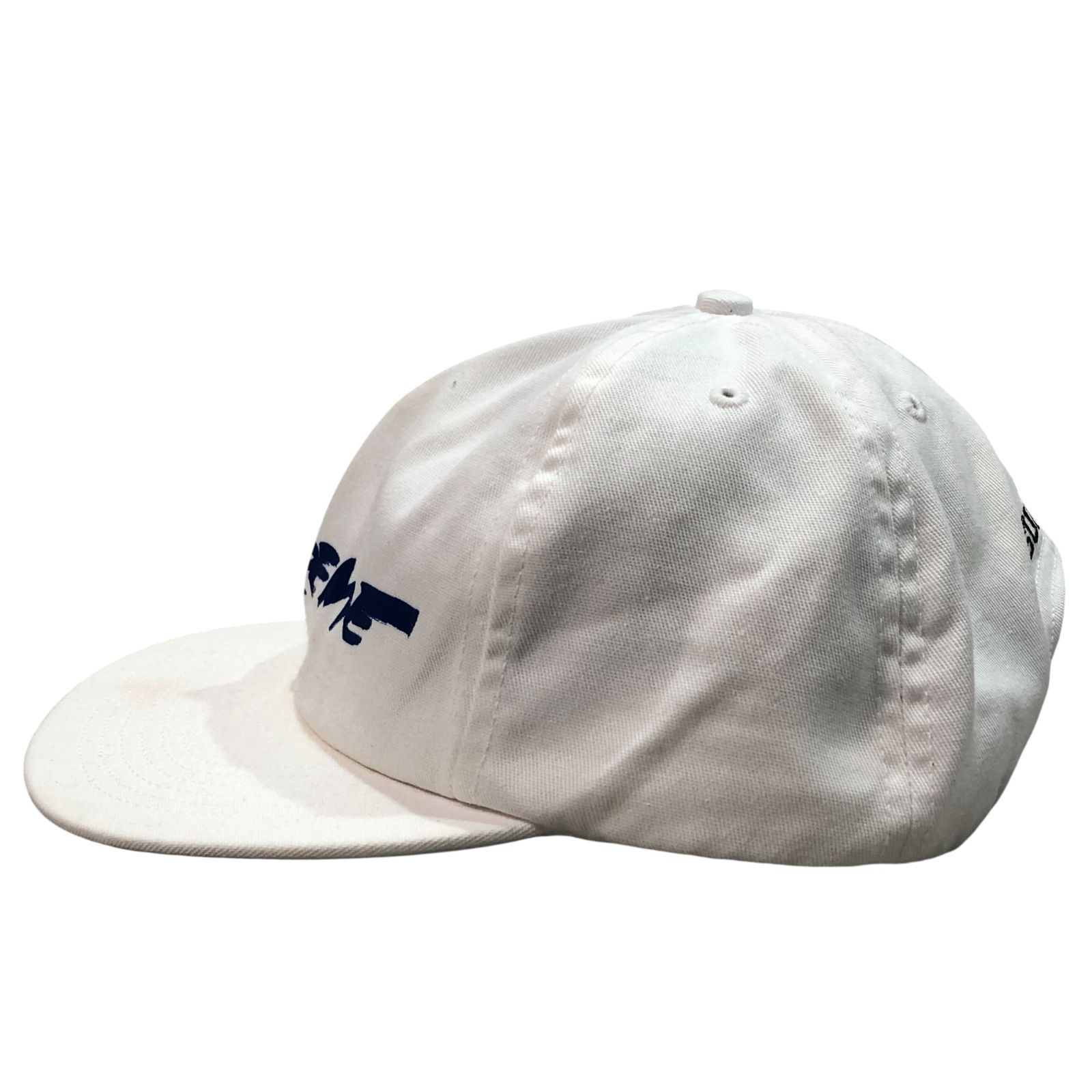 Supreme シュプリーム キャップ ホワイト ロゴ柄 KT60-G-KG - メルカリ