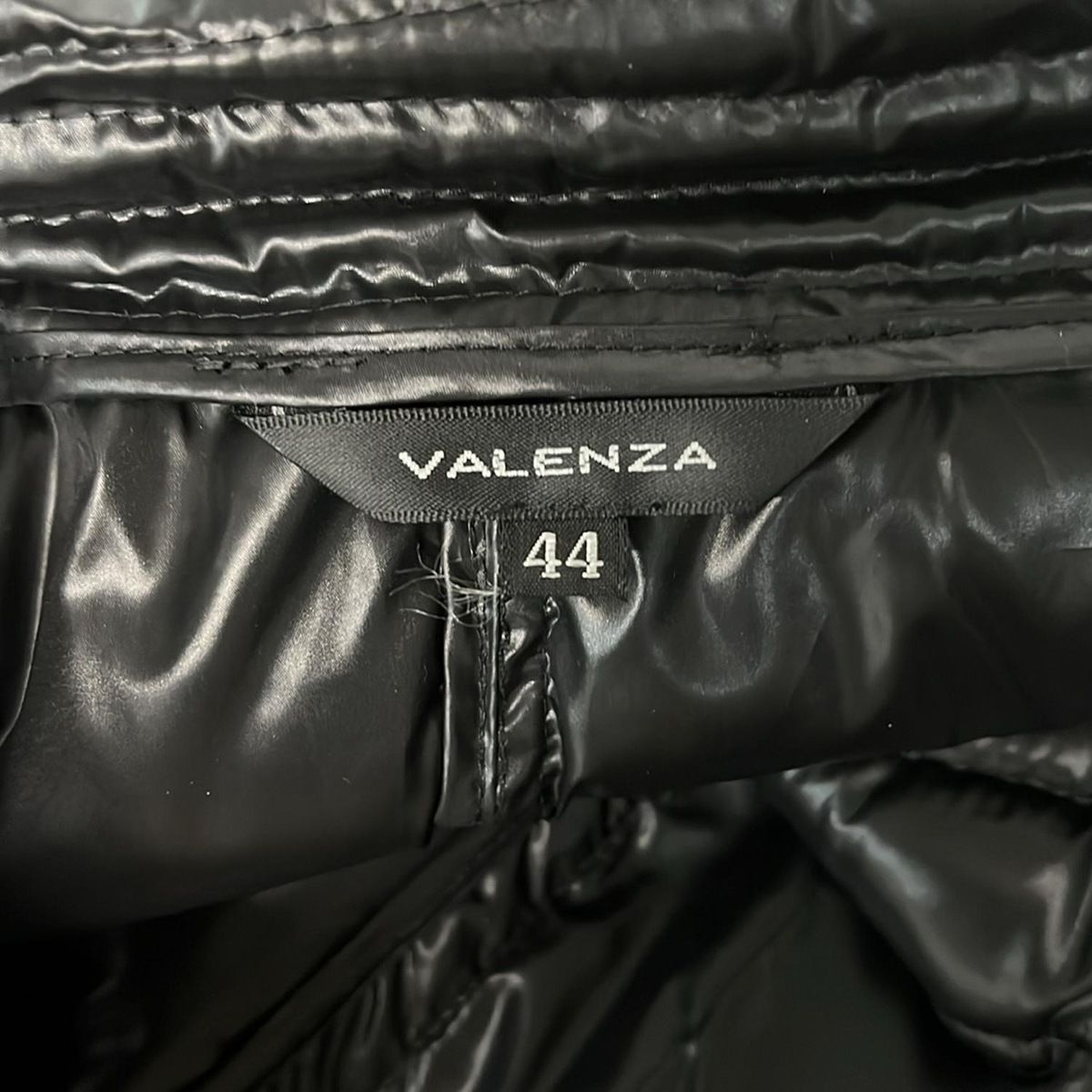 VALENZA(バレンザ) ダウンベスト サイズ44 L レディース - 黒 ワッペン