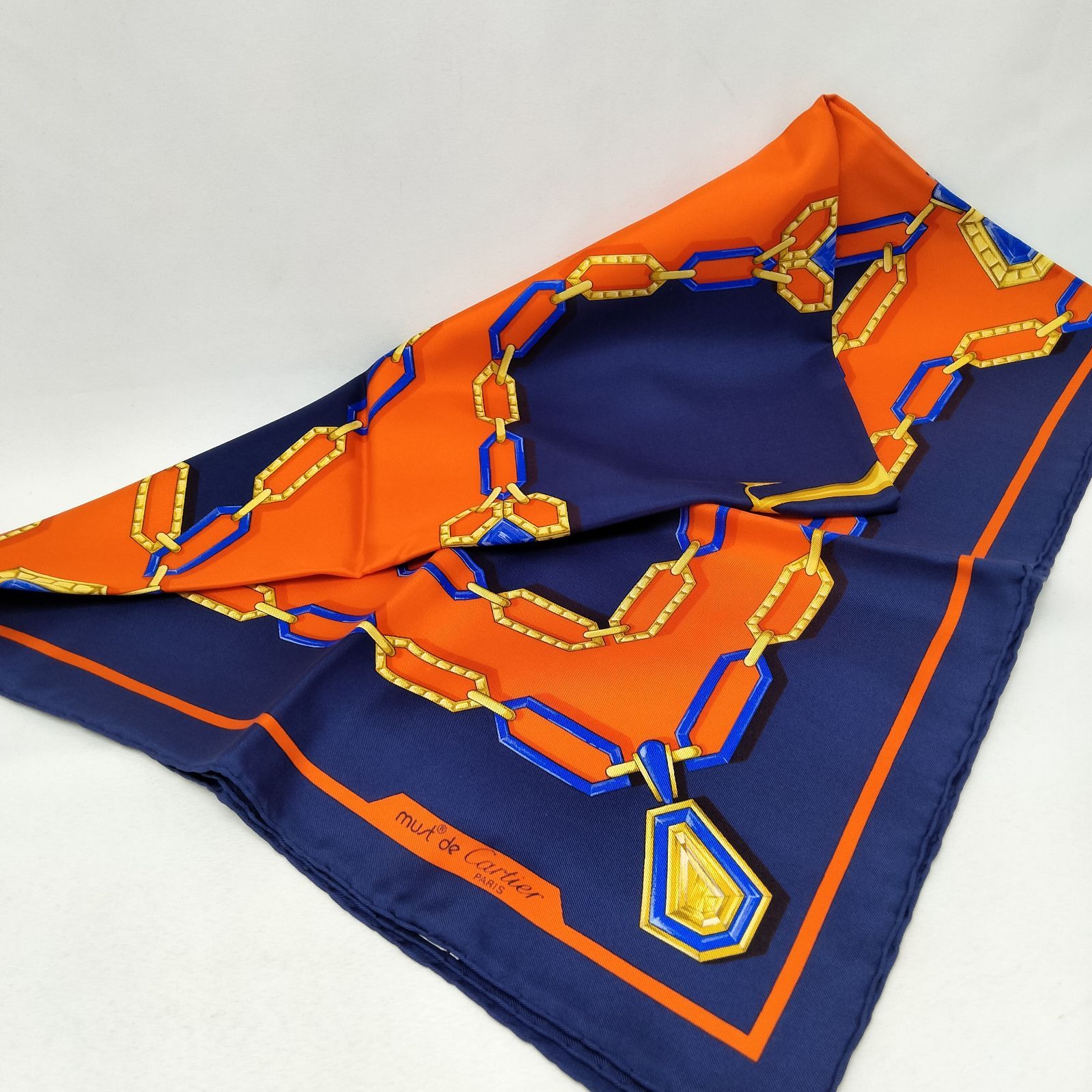 ️Cartier ️カルティエ シルクスカーフ ネイビー×レッド×マルチ