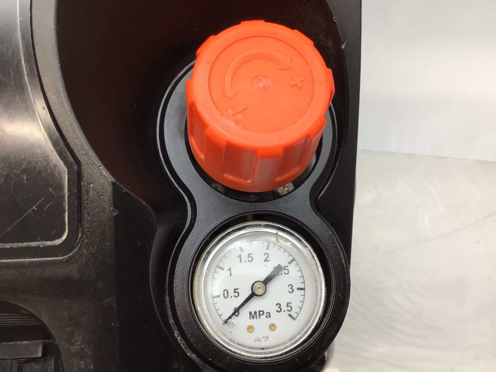 エアコンプレッサ