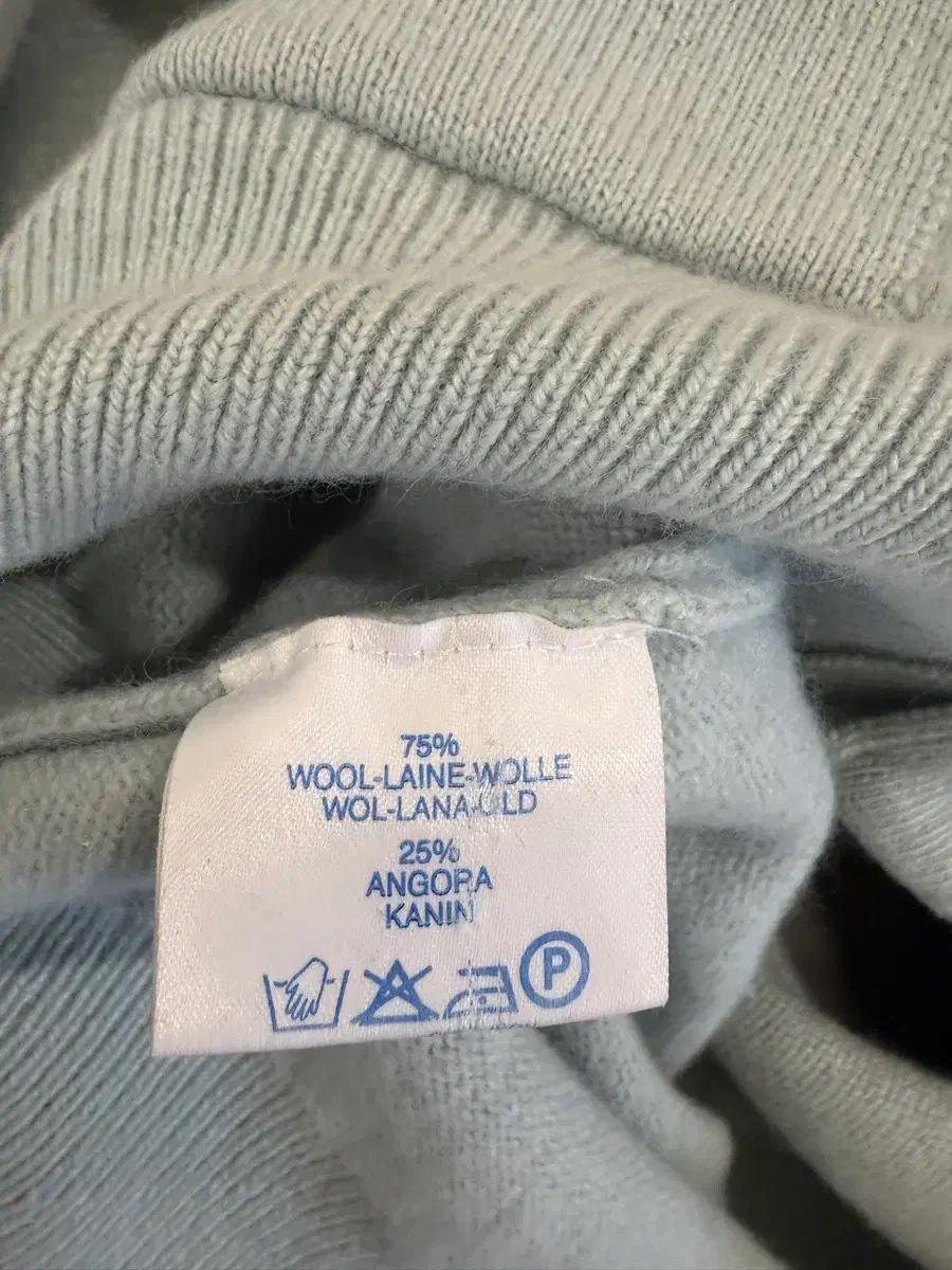 バーバリー アンゴラ ニット カーディガン