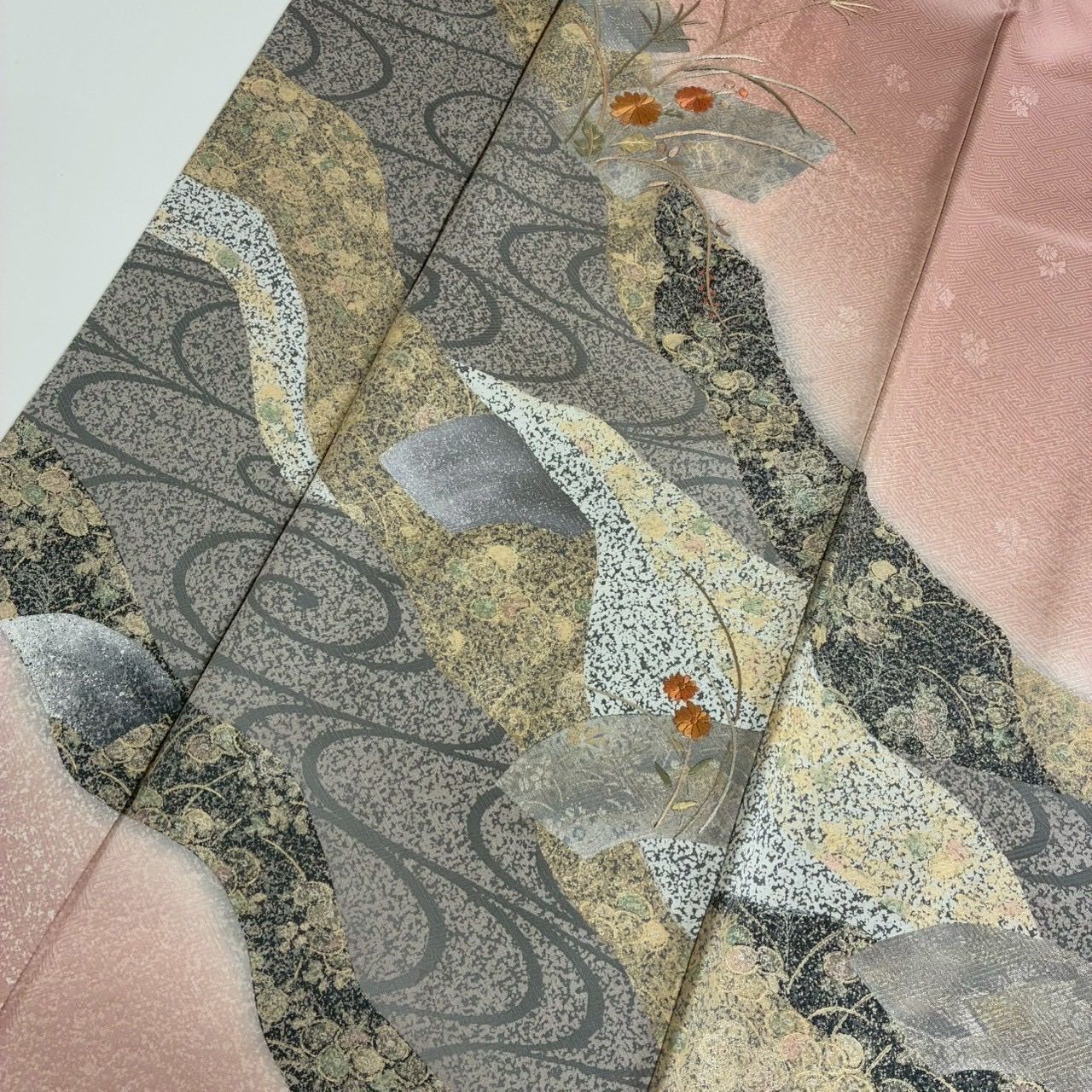 付下げ 刺繍 金彩 紗綾形の地紋 紋無し 訪問着 正絹 着物 MK-1801