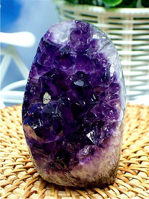 AAA級◇天然ウルグアイ産アメジスト原石YT2G3/100G67B - メルカリ