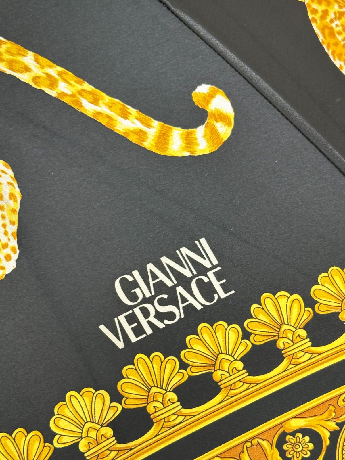 未使用 ジャンニベルサーチ 豹柄 折りたたみ傘 Gianni Versace 未使用