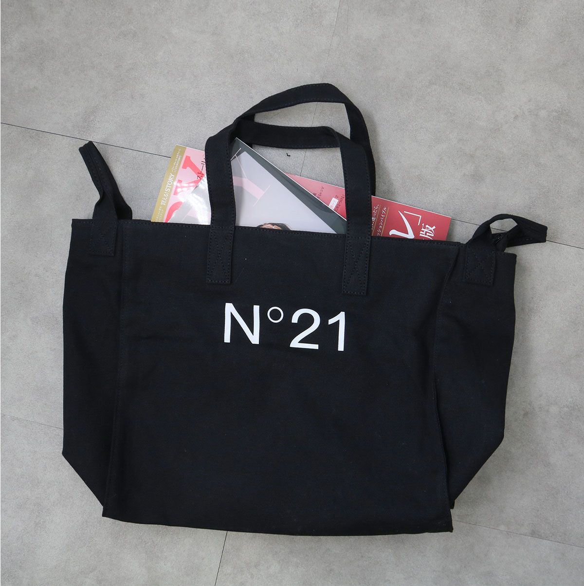 □N°21 KIDS ヌメロヴェントゥーノ キッズ 大人もOK キャンバストート 