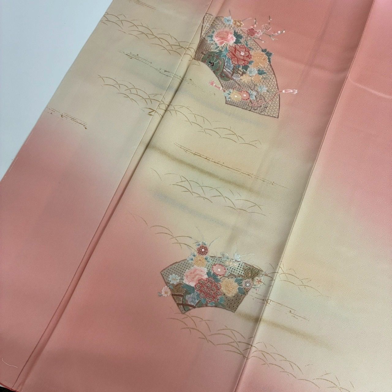 付下げ 汕頭刺繍 金彩 裄66 一つ紋 訪問着 正絹 着物 MK-1803 - メルカリ