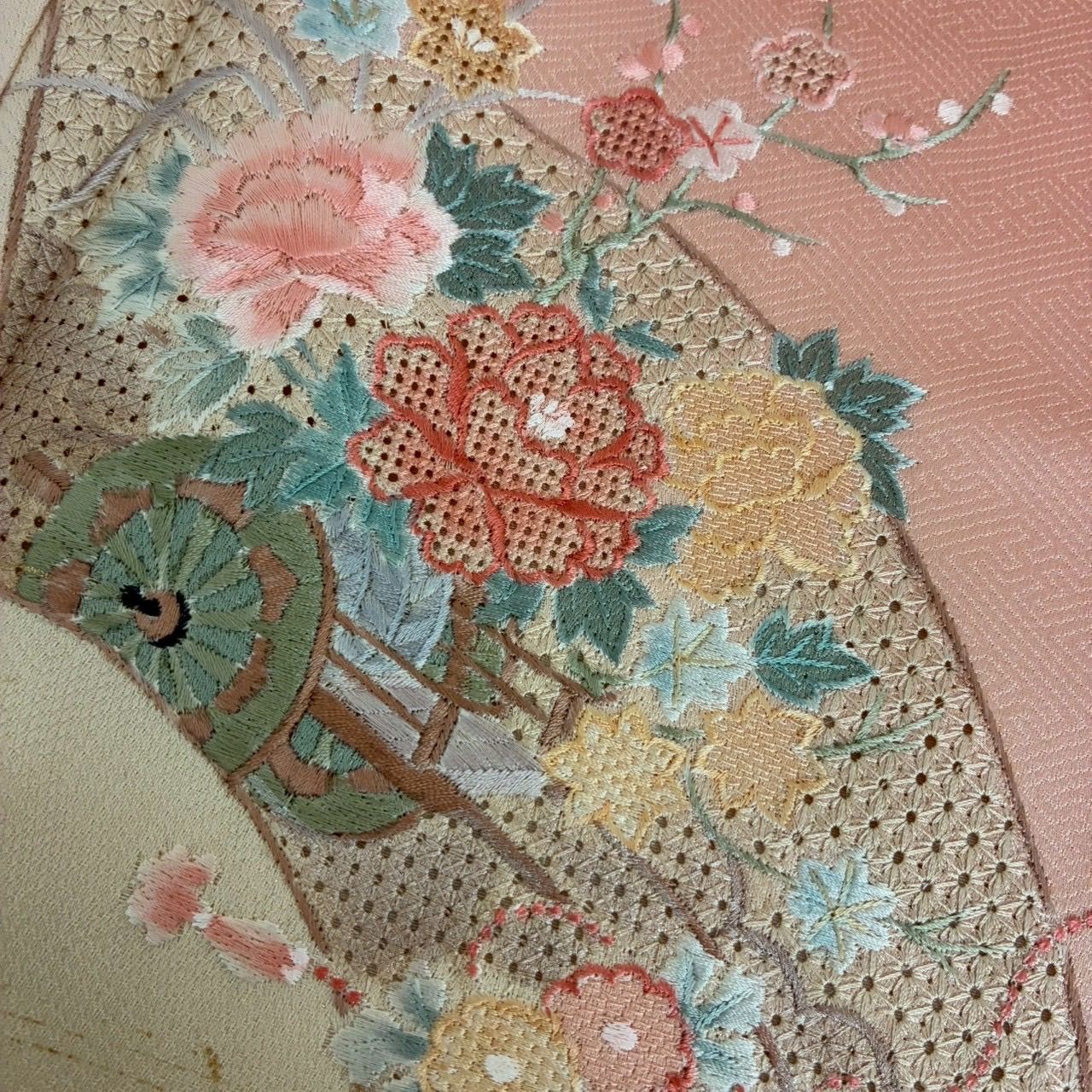 付下げ 汕頭刺繍 金彩 裄66 一つ紋 訪問着 正絹 着物 MK-1803 - メルカリ