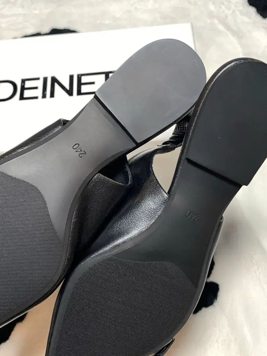 バックルミュール ブラック