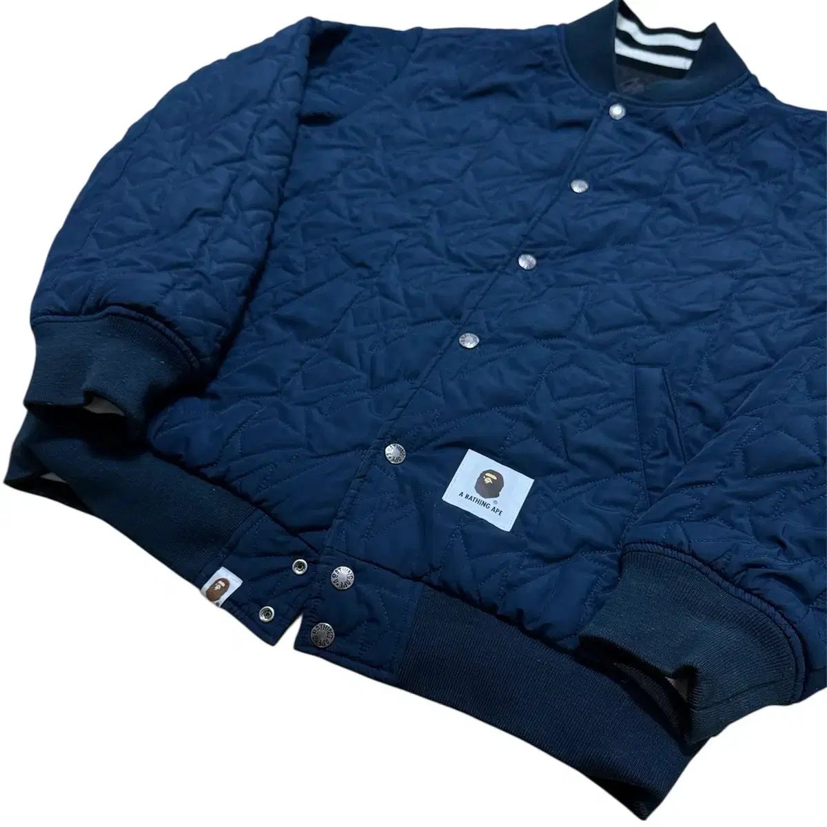 A BATHING APE 22ss リバーシブル スタジャン ジャケット bape - メルカリ